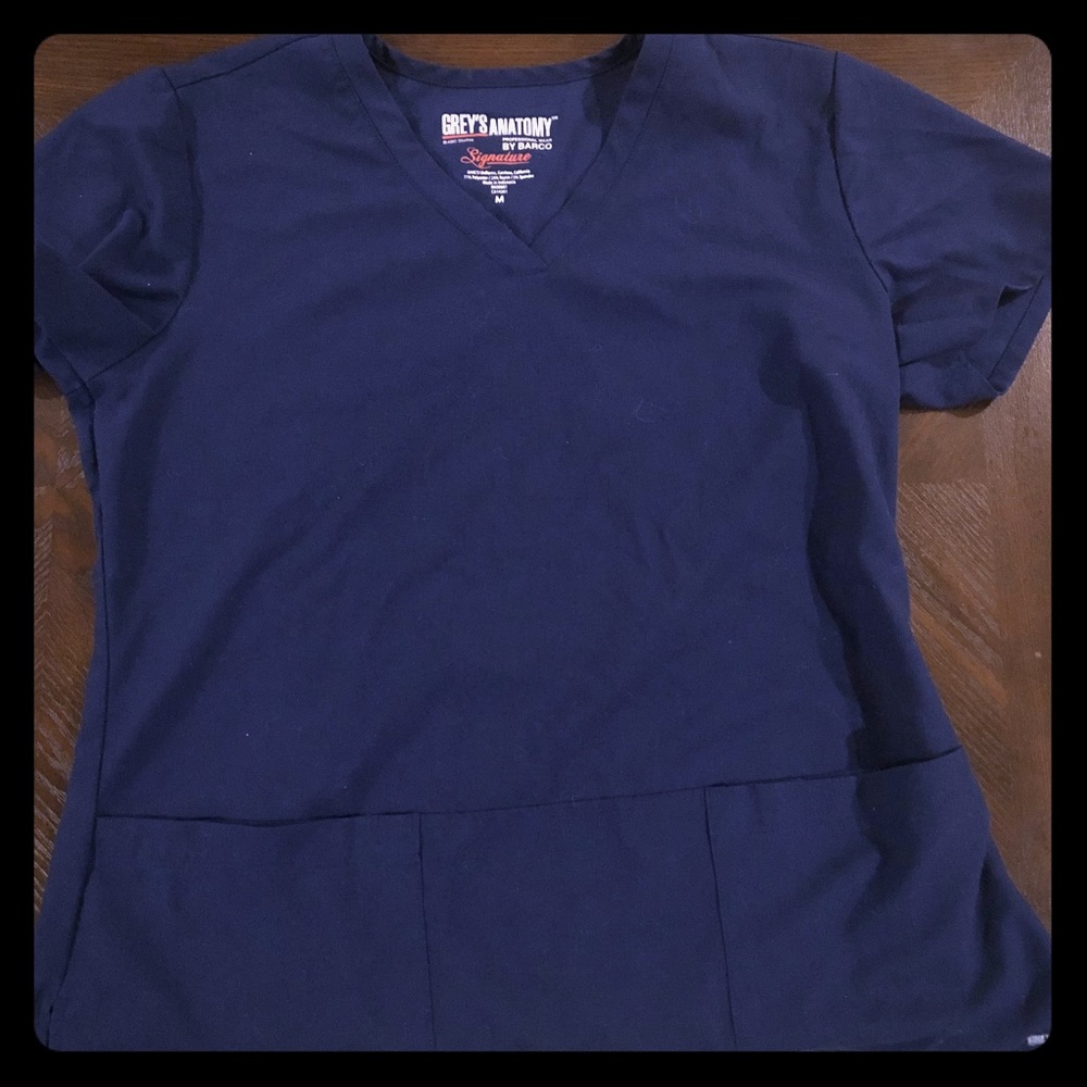 Grey’s Anatomy Barco Signature scrubs in navy blue